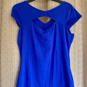 Guess shirt with cut out (NWOT)